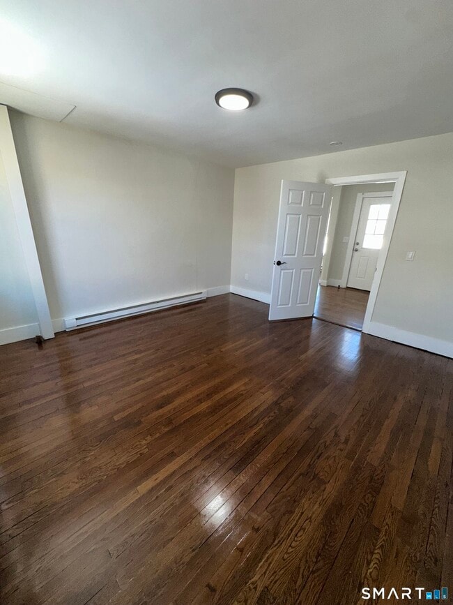 Building Photo - 34 Bulkeley Pl