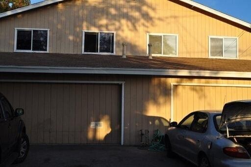 Building Photo - Spacious 3-Bedroom Duplex in Spring Valley
