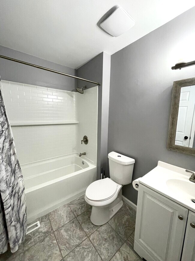 Building Photo - 6101 Morning Glory Dr