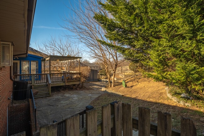 Building Photo - 1407 Leegate Rd NW