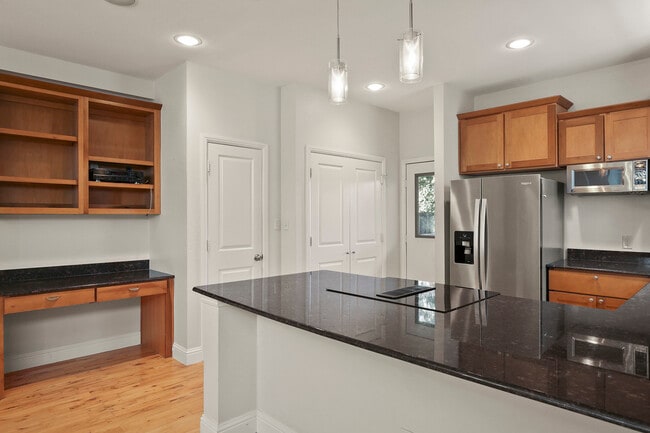 Building Photo - 5219 Richard Ave