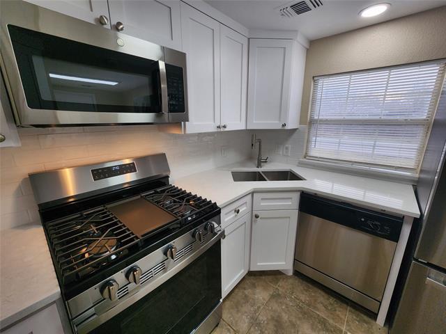 Building Photo - 233 Texas St