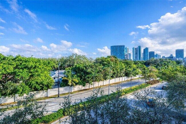 Building Photo - 4250 Biscayne Blvd