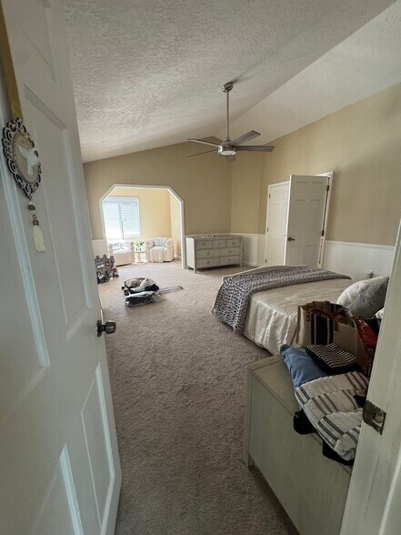 Building Photo - 7818 Thicket Ln