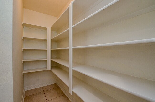 Building Photo - 12522 Aliso Bend Ln