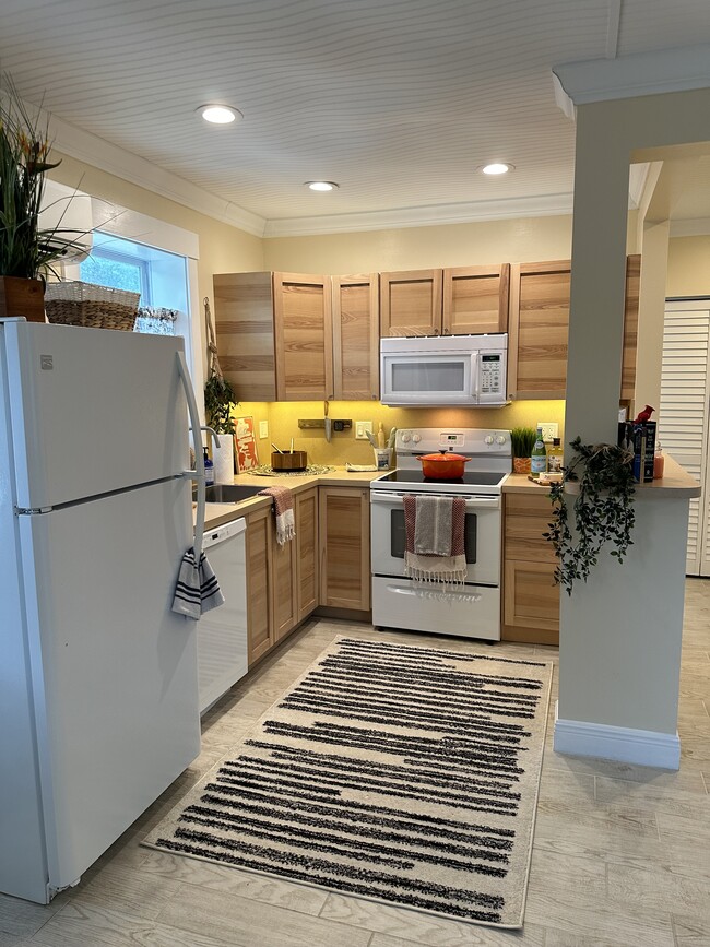 Building Photo - 112 Parker Dr