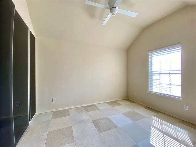 Building Photo - 1420 Hudspeth Dr