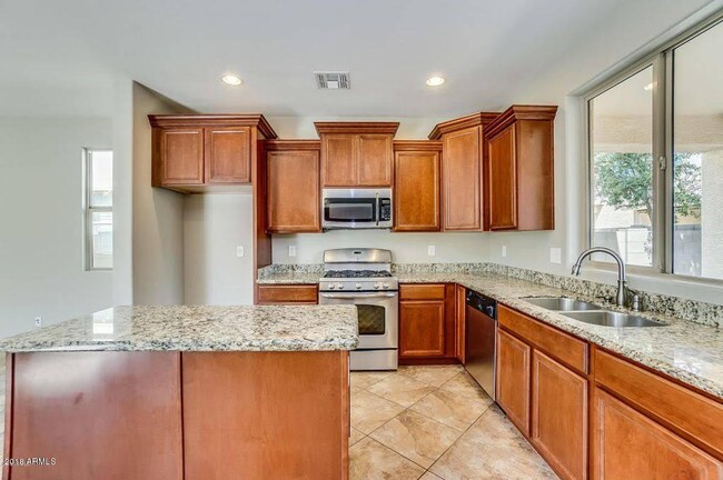 Building Photo - 1674 W Pelican Dr