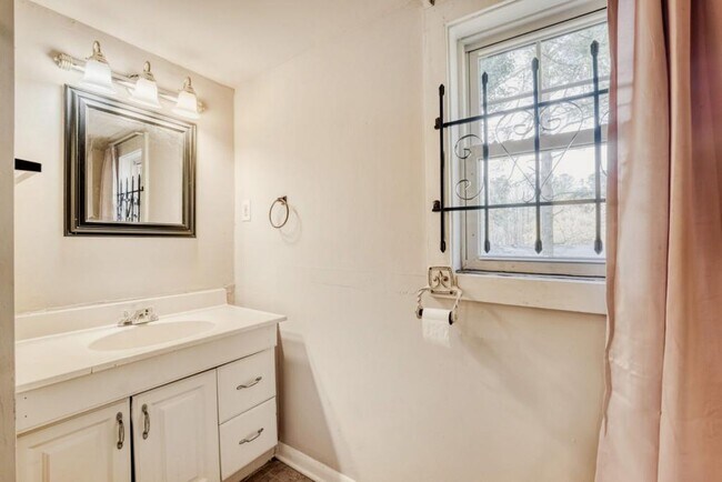 Building Photo - 3160 Kipling Dr