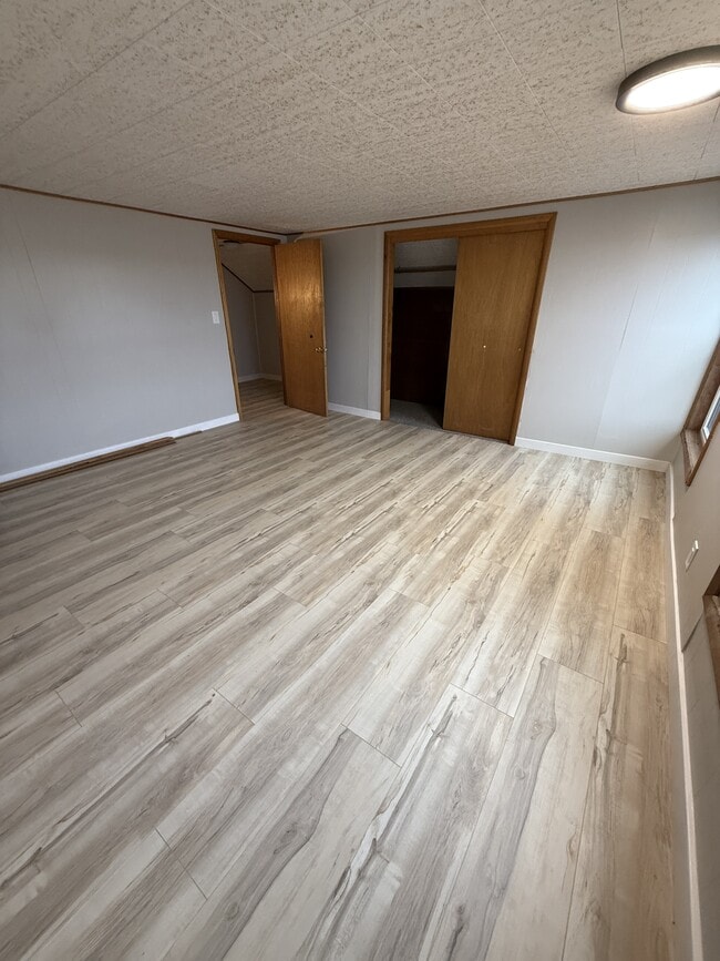 Building Photo - 42 Old US Hwy 91