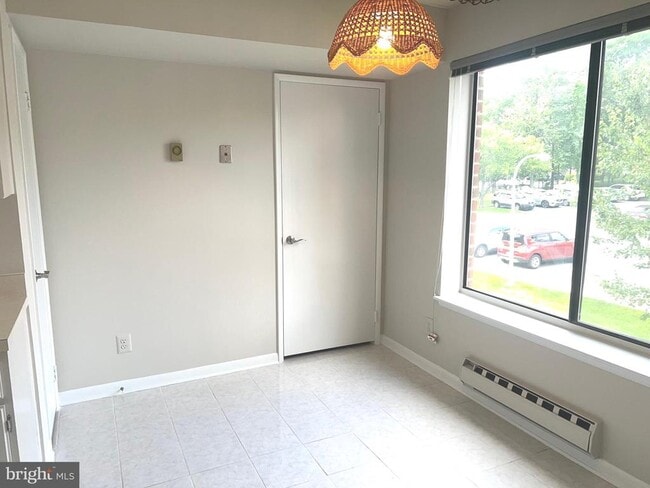 Building Photo - 15300 Beaverbrook Ct