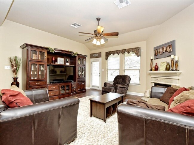 Building Photo - 241 Caddo Lake Dr
