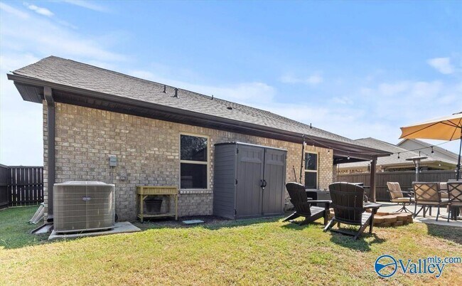 Building Photo - 111 Waltrip Dr