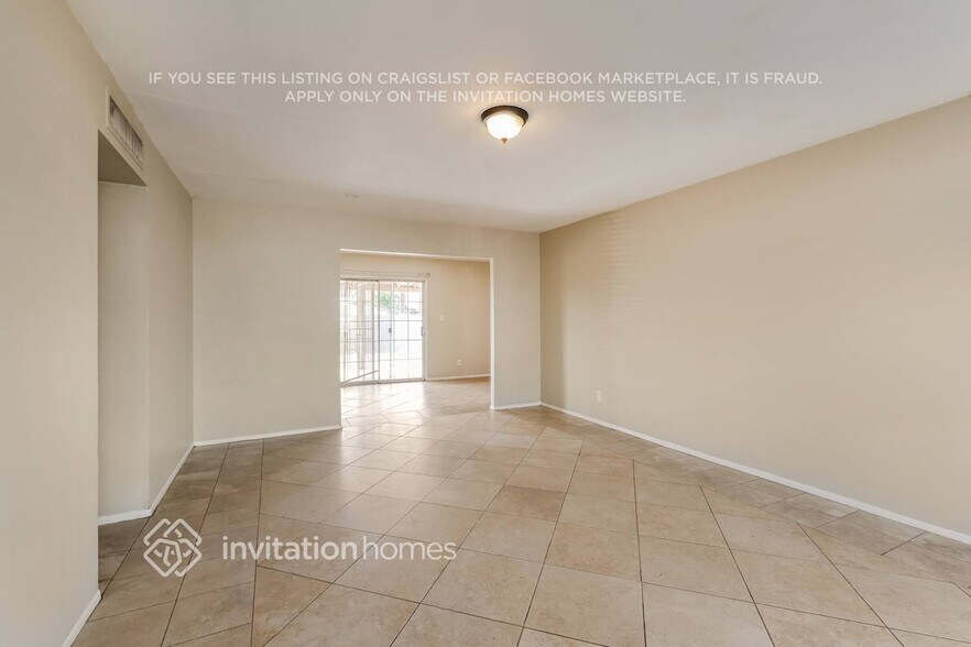 Building Photo - 3152 N 64th Dr