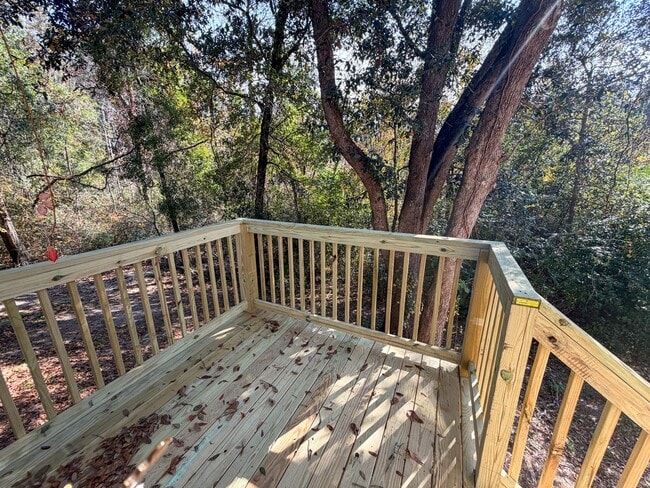 Building Photo - 3/2 Move-in Ready