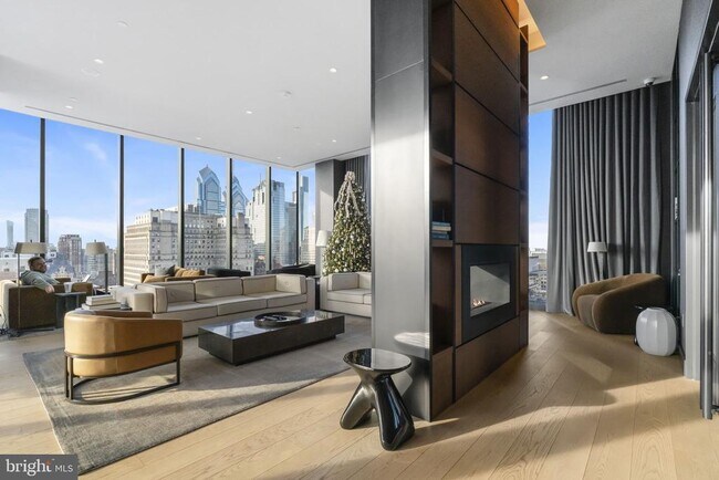 Building Photo - 210 S 12th St