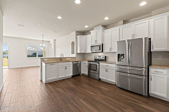 Building Photo - 2601 Trasona Dr