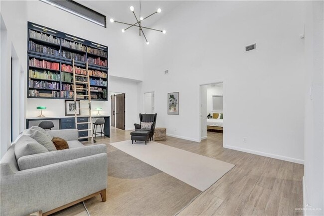 Building Photo - 4712 Estancia Pkwy