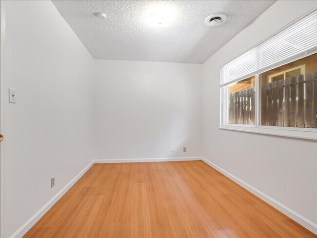Building Photo - 336 Triplett Dr