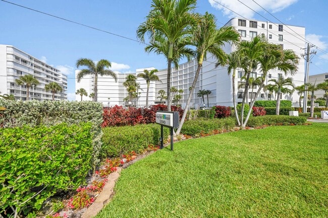 Building Photo - 3590 S Ocean Blvd
