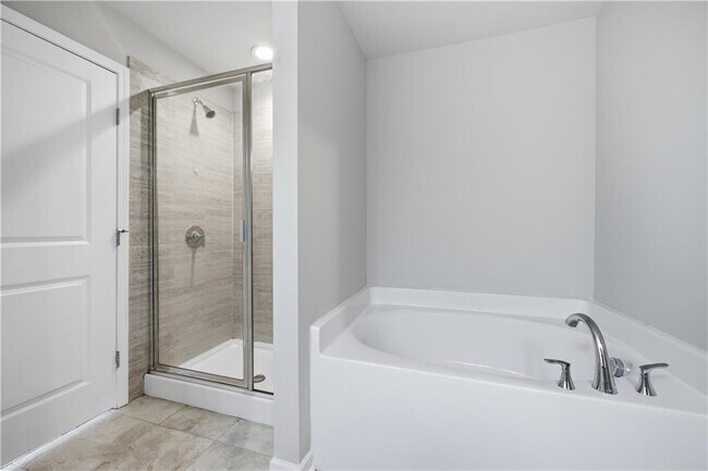 Building Photo - 327 Cashes Ct