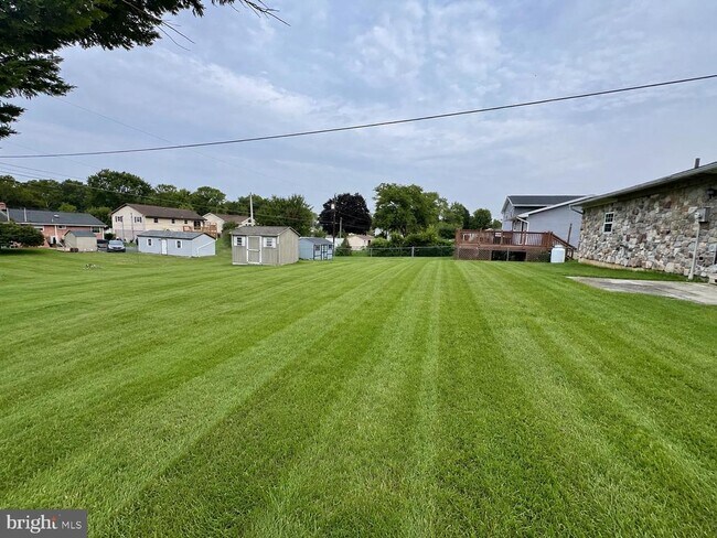 Building Photo - 226 Elwyn Ave