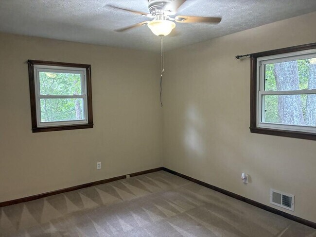 Building Photo - 5346 Orchard Pl