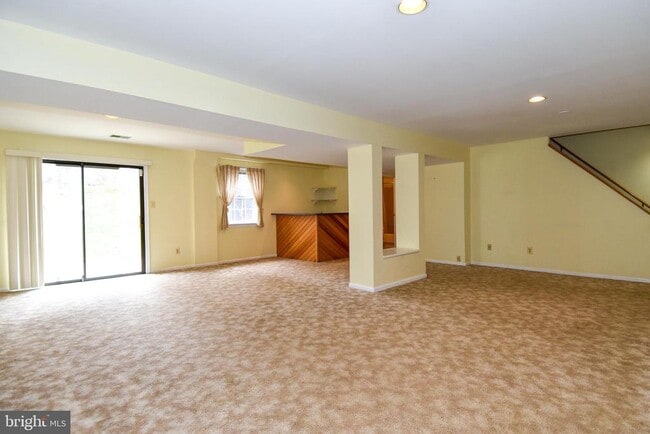 Building Photo - 1221 Forestville Dr