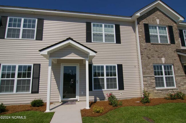 Building Photo - 120 Chandler Dr