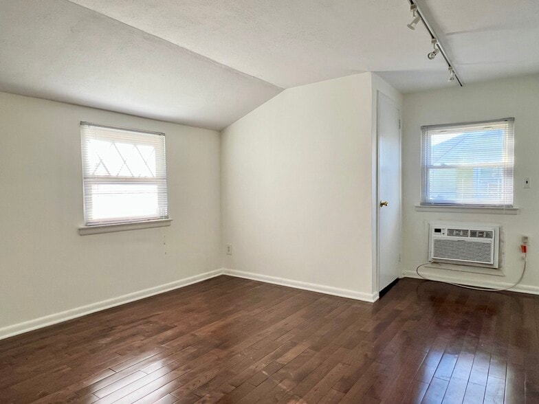 Building Photo - 80 Franklin Ave