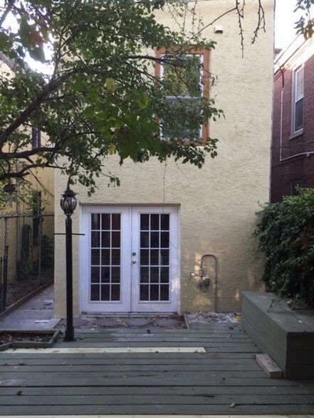 Primary Photo - 937 N 4th St