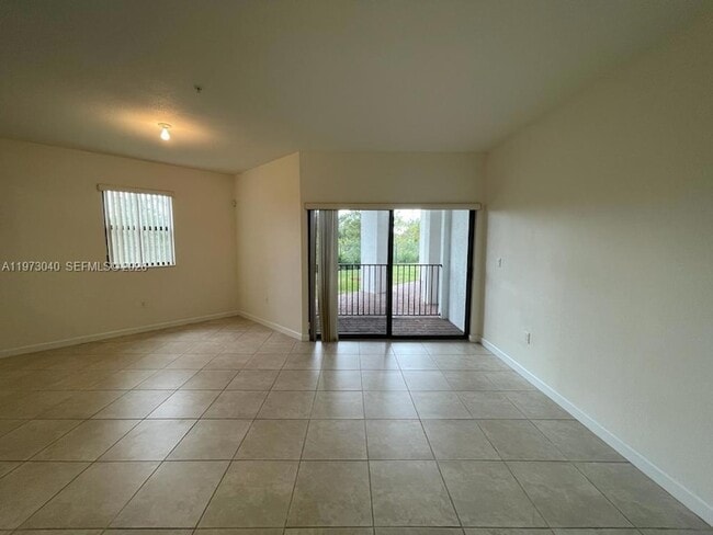 Building Photo - 10600 NW 88th St