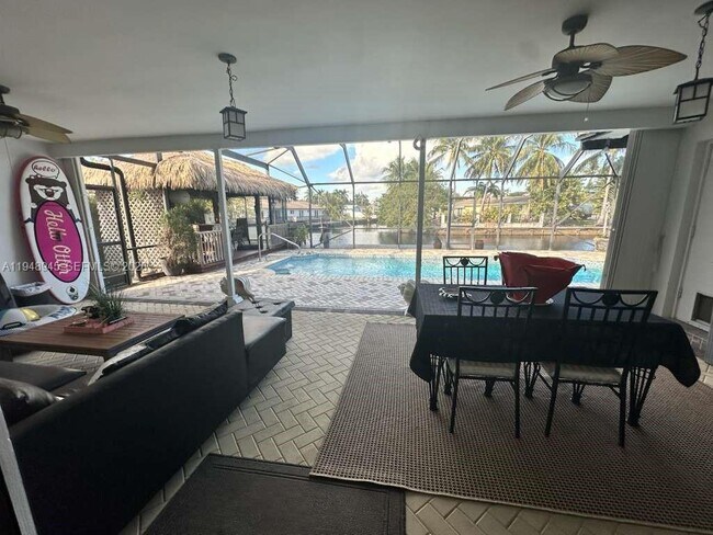 Building Photo - 2827 McKinley St