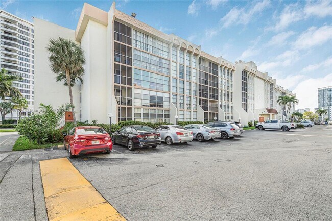 Primary Photo - 501 Three Islands Boulevard