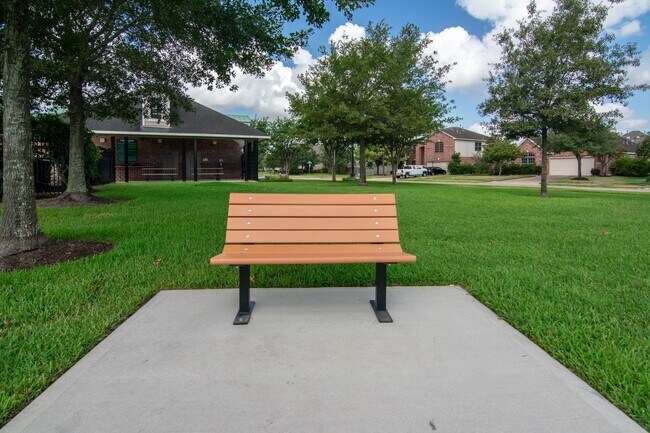 Building Photo - 1730 Palmetto Park Dr