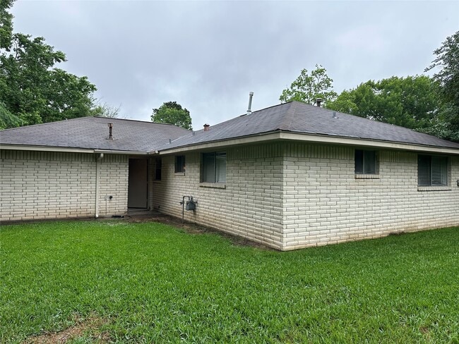 Building Photo - 2518 Meandering Trail