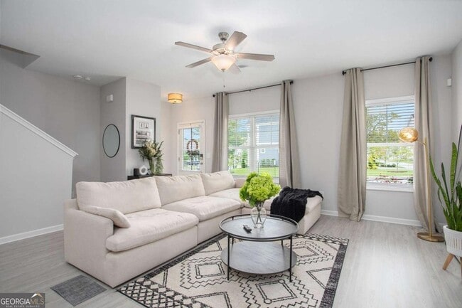 Building Photo - 1961 James Red Moore Blvd