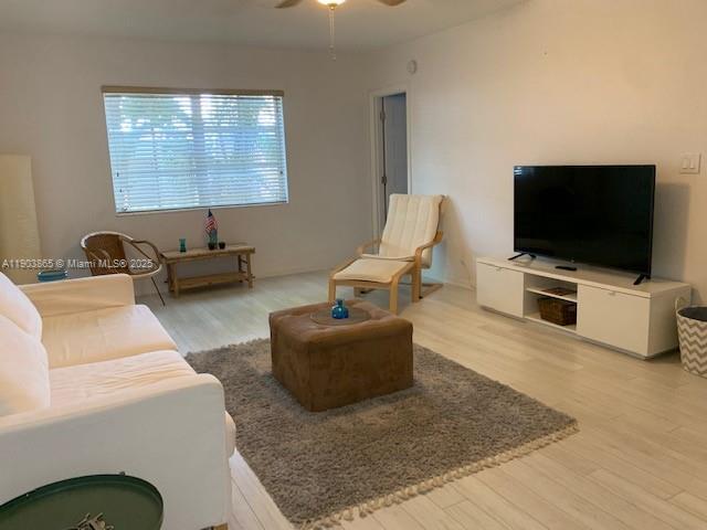 Building Photo - 2426 SE 17th St