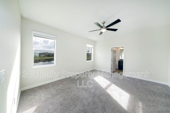 Building Photo - 11036 Sycamore Woods Dr