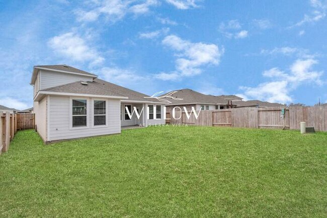 Building Photo - Spacious 4-Bedroom Home – 6 Weeks FREE Rent!