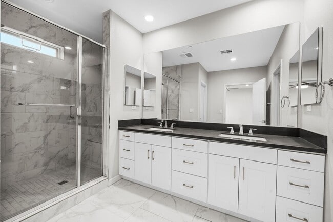 Building Photo - Modern Luxury 4-Bedroom 3-Bathroom Home wi...
