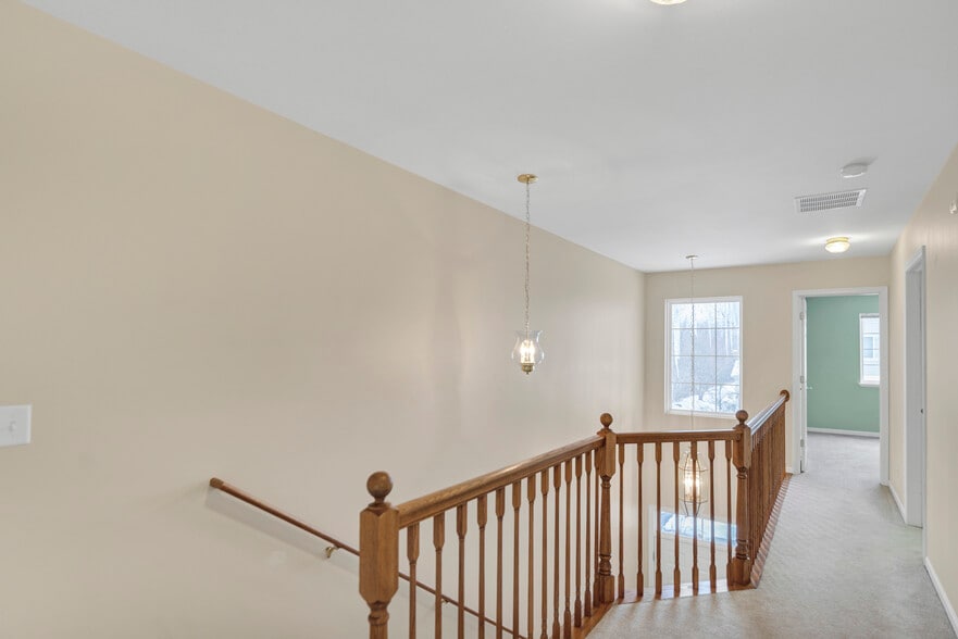 Building Photo - 573 Telluride Dr