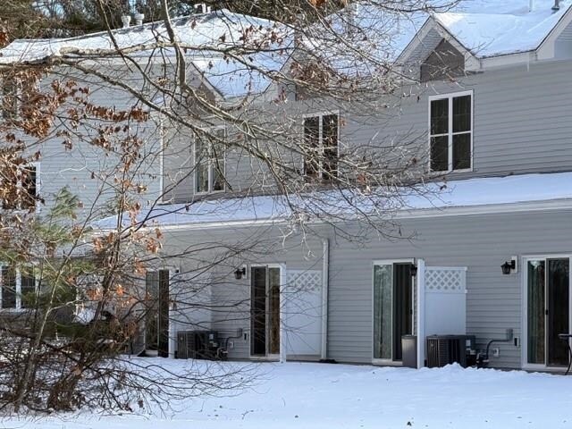 Building Photo - 1 Camelia Ave