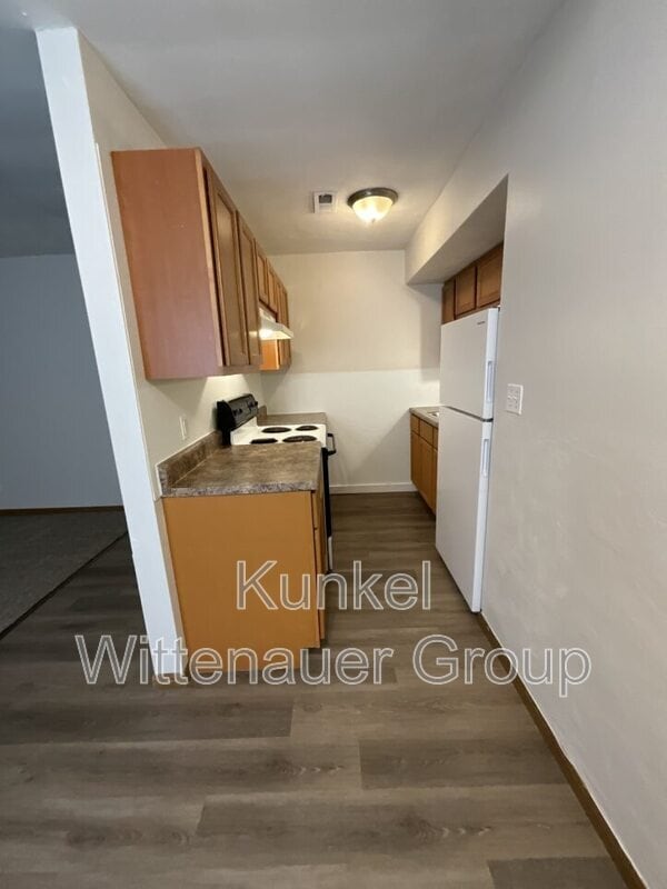 Building Photo - 1803 Jamestown Rd