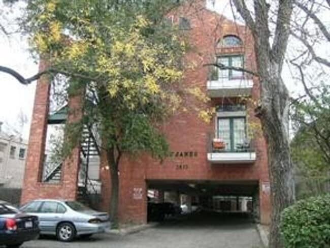 Building Photo - WEST CAMPUS - 2 BEDROOM - 2 BATHROOM  - AUGUST 2026 MOVE IN