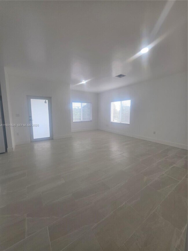 Building Photo - 21210 SW 119th Ave