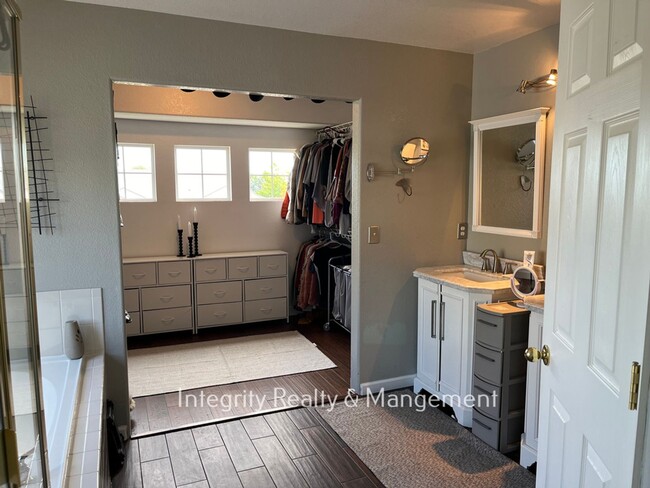 Building Photo - 17754 E Sundew St