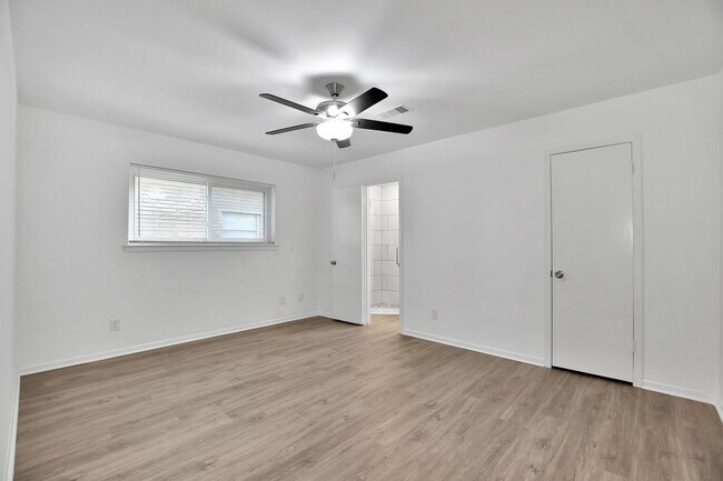 Building Photo - 10513 Moorberry Ln