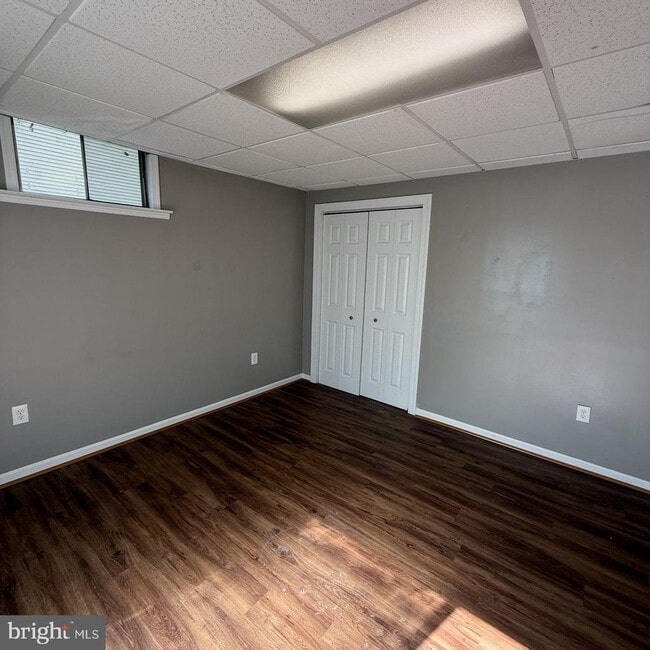 Building Photo - 15723 Edgewood Dr