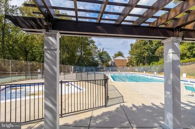 Building Photo - 10684 Weymouth St